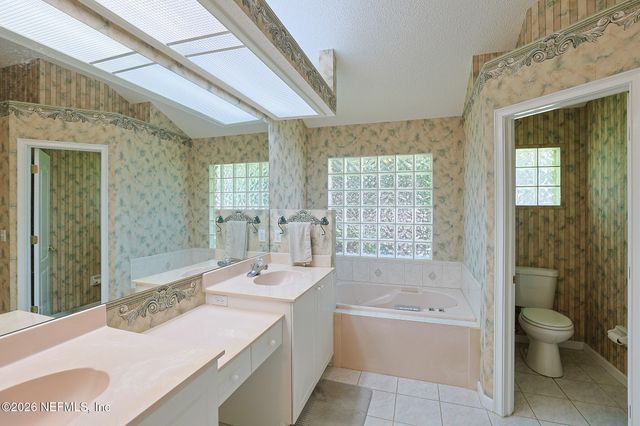 3726 GLYNN COTTAGE Court, Green Cove Springs, FL 32043