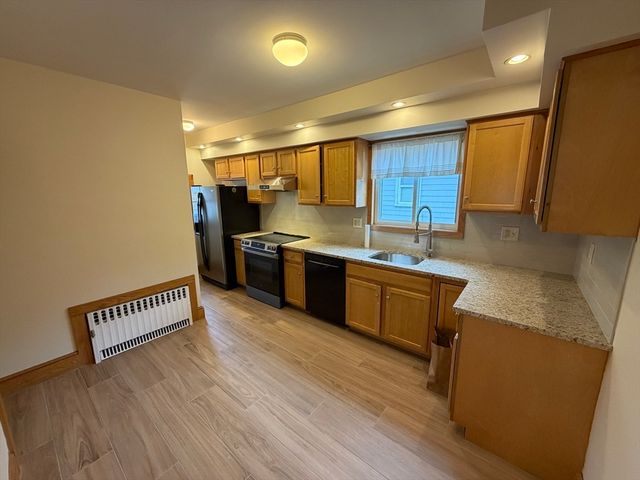 24-26 Benjamin Rd 24, Belmont, MA 02478