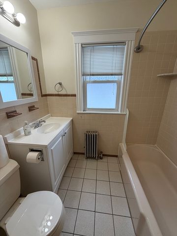 24-26 Benjamin Rd 24, Belmont, MA 02478