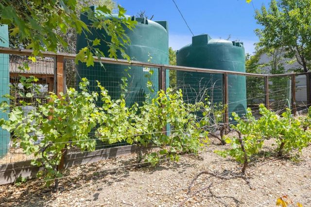 23583 Summit Road, Los Gatos, CA 95033