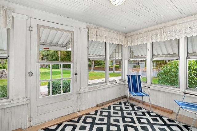 416 Rochdale St, Auburn, MA 01501