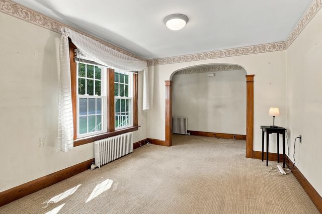 416 Rochdale St, Auburn, MA 01501