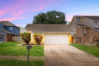 8615 Vinkins Road, Houston, TX 77071