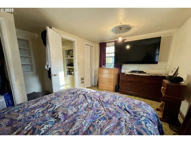 1018 7TH St Nw, Salem, OR 97304