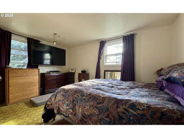 1018 7TH St Nw, Salem, OR 97304