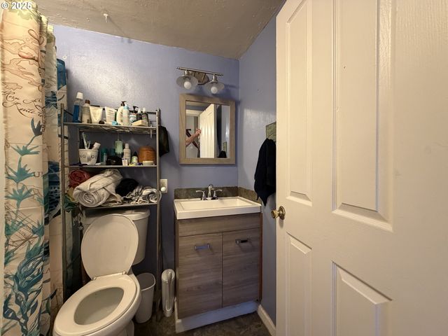 1018 7TH St Nw, Salem, OR 97304