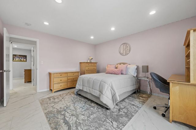3631 Indian Wells Lane, Northbrook, IL 60062
