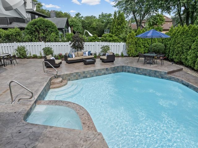 3631 Indian Wells Lane, Northbrook, IL 60062