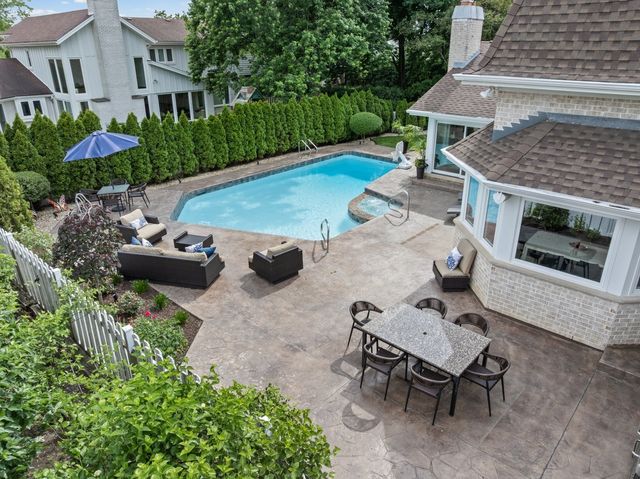 3631 Indian Wells Lane, Northbrook, IL 60062