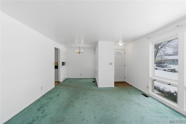 66 Evergreen Drive, Tonawanda, NY 14150