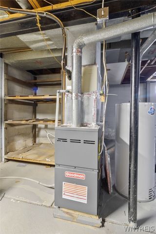 66 Evergreen Drive, Tonawanda, NY 14150