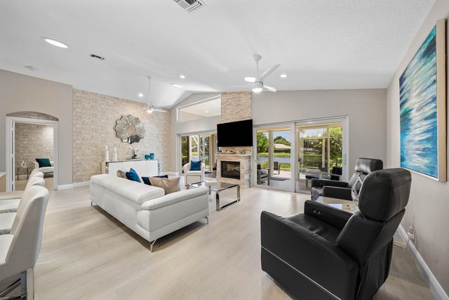 7262 Modena Drive, Boynton Beach, FL 33437