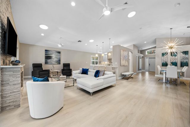 7262 Modena Drive, Boynton Beach, FL 33437
