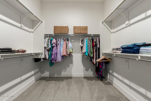 17360 W CRAWFORDSVILLE Drive, Surprise, AZ 85388