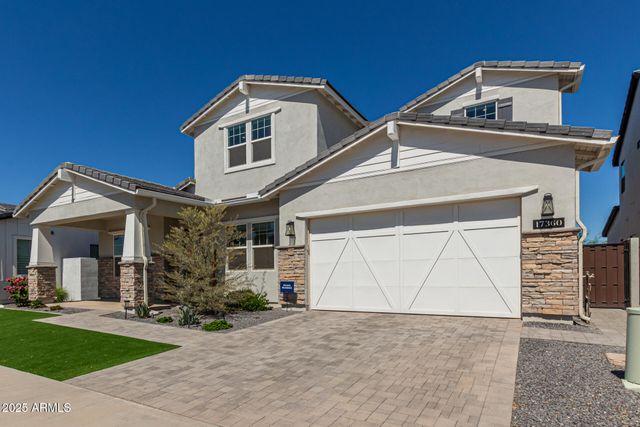 17360 W CRAWFORDSVILLE Drive, Surprise, AZ 85388