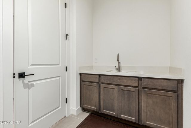 17360 W CRAWFORDSVILLE Drive, Surprise, AZ 85388