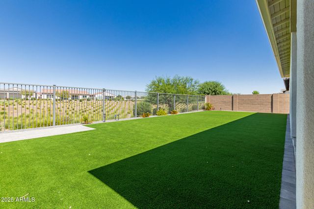 17360 W CRAWFORDSVILLE Drive, Surprise, AZ 85388