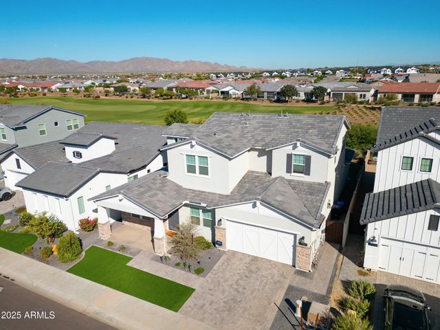 17360 W CRAWFORDSVILLE Drive, Surprise, AZ 85388