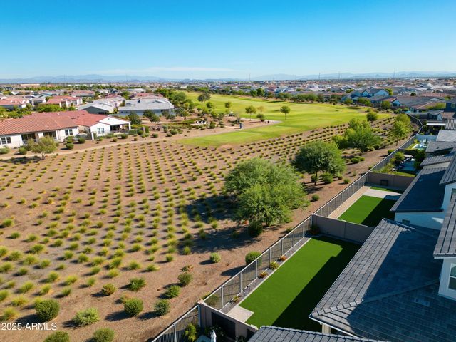 17360 W CRAWFORDSVILLE Drive, Surprise, AZ 85388