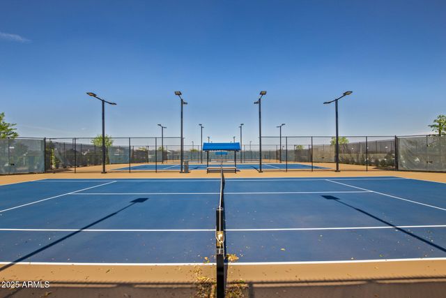 17360 W CRAWFORDSVILLE Drive, Surprise, AZ 85388