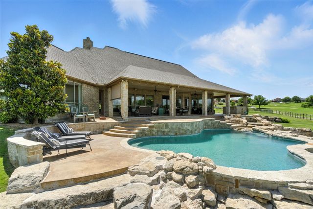 141 Pinnacle Peak Lane, Weatherford, TX 76087