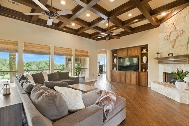 141 Pinnacle Peak Lane, Weatherford, TX 76087