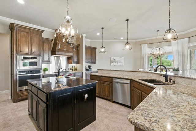 141 Pinnacle Peak Lane, Weatherford, TX 76087