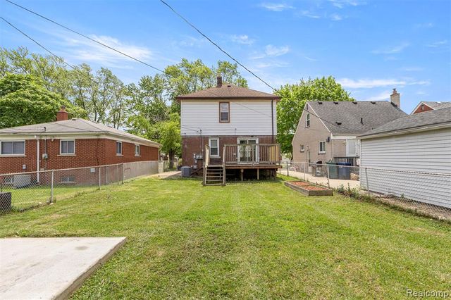 1056 Stewart Avenue, Lincoln Park, MI 48146