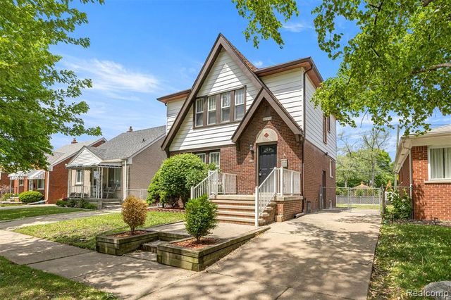 1056 Stewart Avenue, Lincoln Park, MI 48146