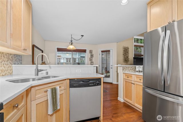 562 Elma Avenue NE, Renton, WA 98059