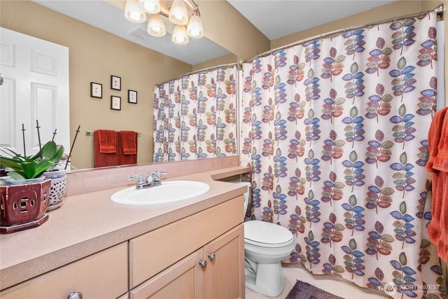 562 Elma Avenue NE, Renton, WA 98059