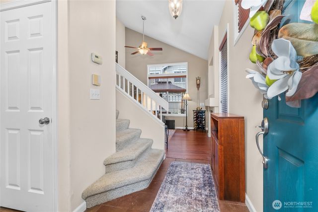 562 Elma Avenue NE, Renton, WA 98059