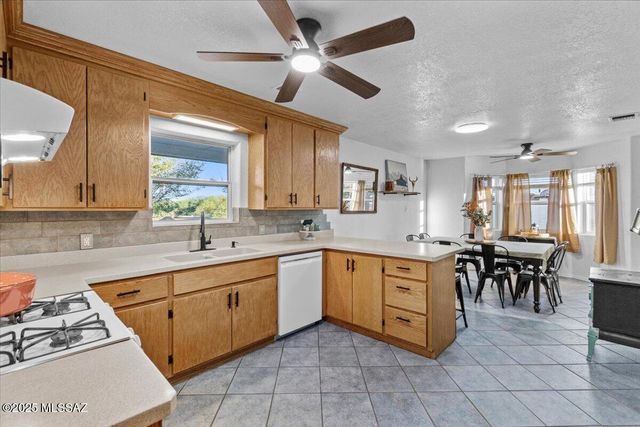 405 S 200 E, Pima, AZ 85543