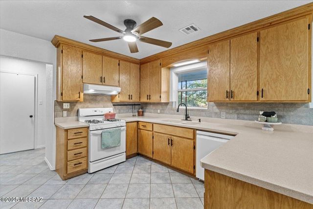 405 S 200 E, Pima, AZ 85543