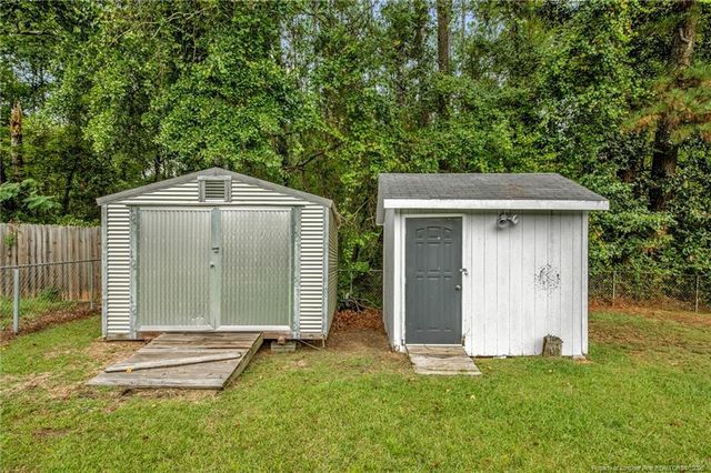 3858 Red Oak Drive, Fayetteville, NC 28306