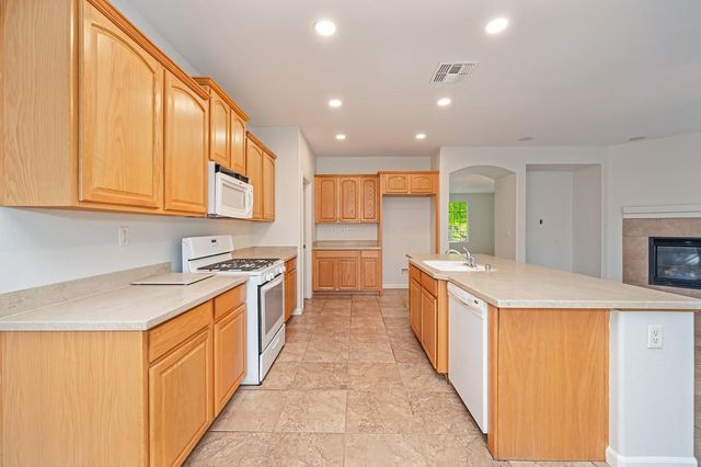 1764 Delouch, Lincoln, CA 95648