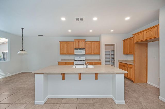 1764 Delouch, Lincoln, CA 95648