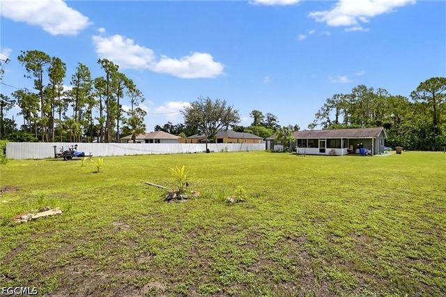 713 Canton AVE, Lehigh Acres, FL 33972
