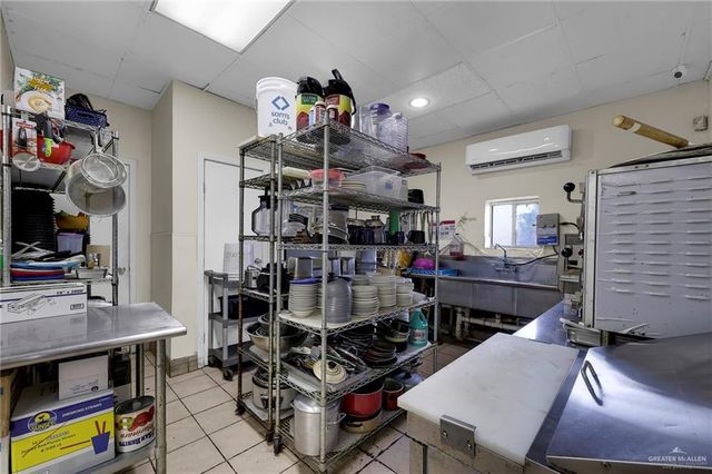 204 Tom Gill Road, Penitas, TX 78576