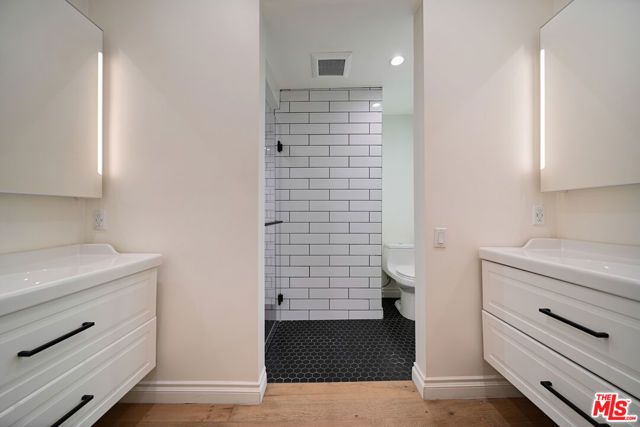 435 N PALM Drive 203, Beverly Hills, CA 90210