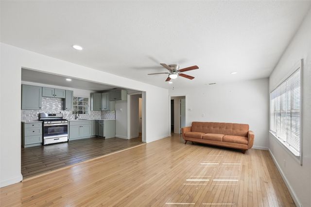 4310 Utah Avenue, Dallas, TX 75216