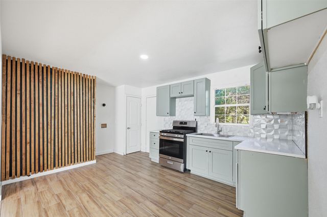 4310 Utah Avenue, Dallas, TX 75216