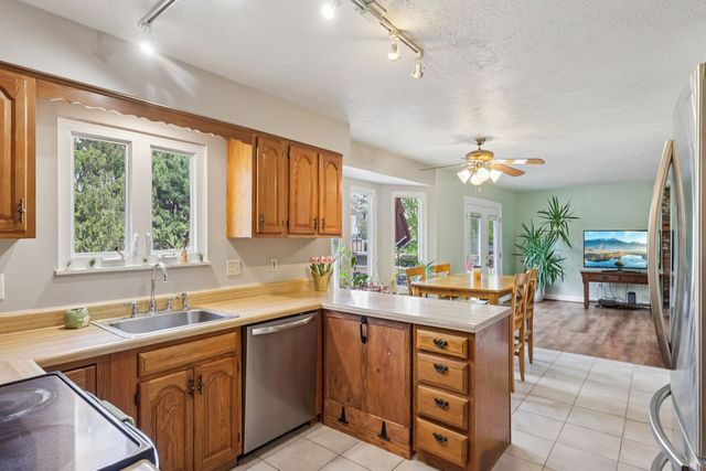 3161 Mohawk DRIVE, Hampton, PA 15044