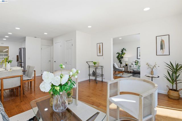 8318 Mulberry Pl, Dublin, CA 94568