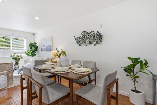 8318 Mulberry Pl, Dublin, CA 94568