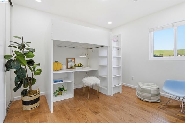 8318 Mulberry Pl, Dublin, CA 94568