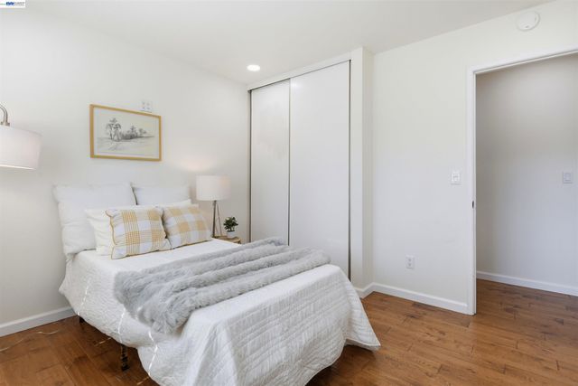 8318 Mulberry Pl, Dublin, CA 94568