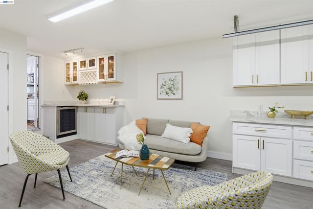 8318 Mulberry Pl, Dublin, CA 94568