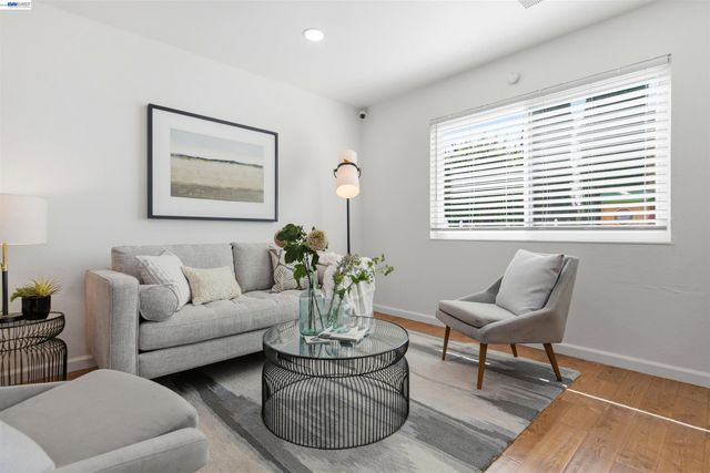 8318 Mulberry Pl, Dublin, CA 94568