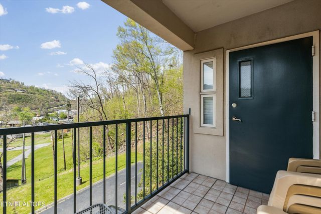 413 Baskins Creek Rd UNIT 308, Gatlinburg, TN 37738